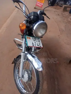 Bajaj Boxer 100 2021 Red