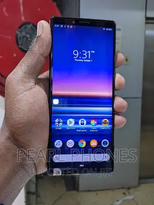 Photo - Sony Xperia 1 64 GB Black