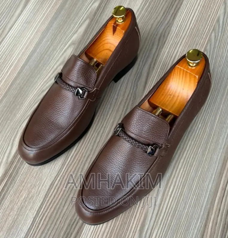 New Classic Men Loafers in Stock