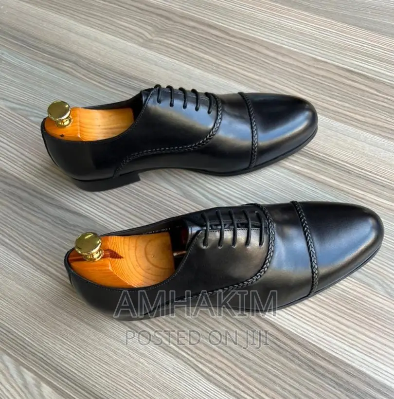 New Classic Men Shoes In Stock