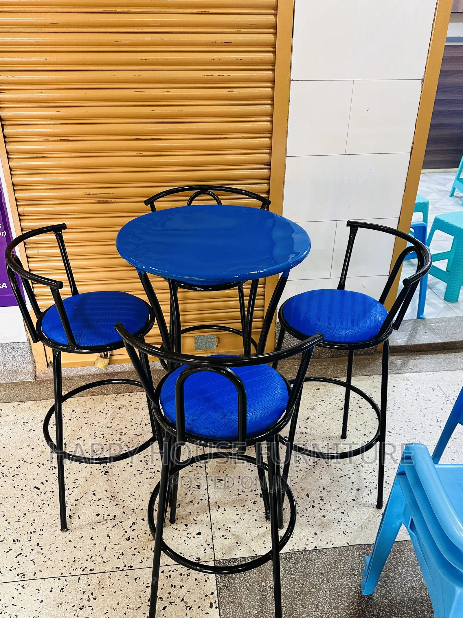 Bar/Restaurant Cocktail Tables and Chairs