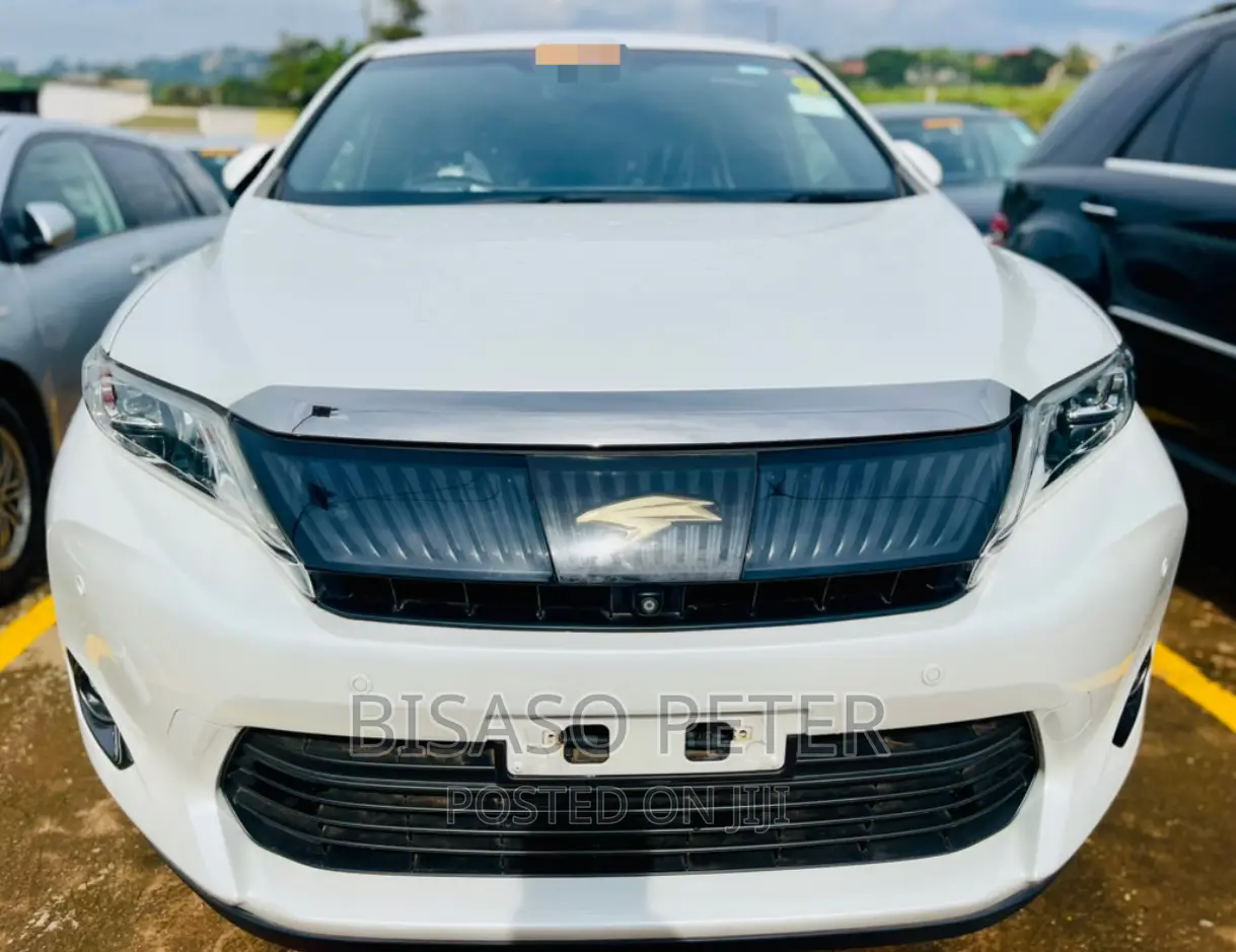 Toyota Harrier 2.0 2014 White