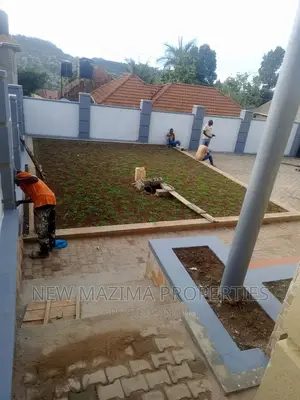 3bdrm Bungalow in Kitende Heights, Central Division for sale