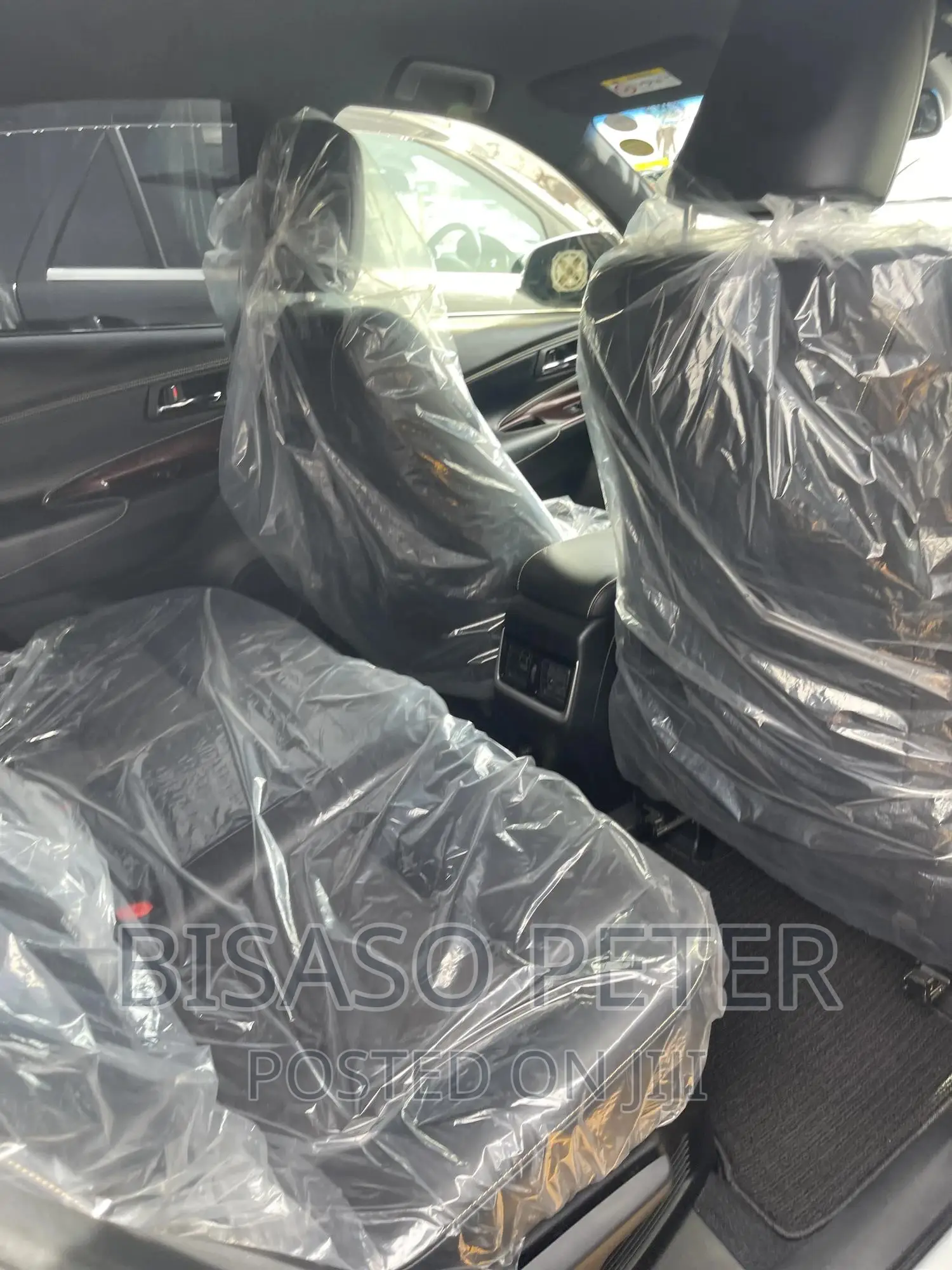Toyota Harrier 2.0 2014 White
