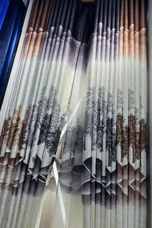 Curtains Per Complete Set With a Net 125000