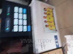 43" Led Chiq TV Smart 43"