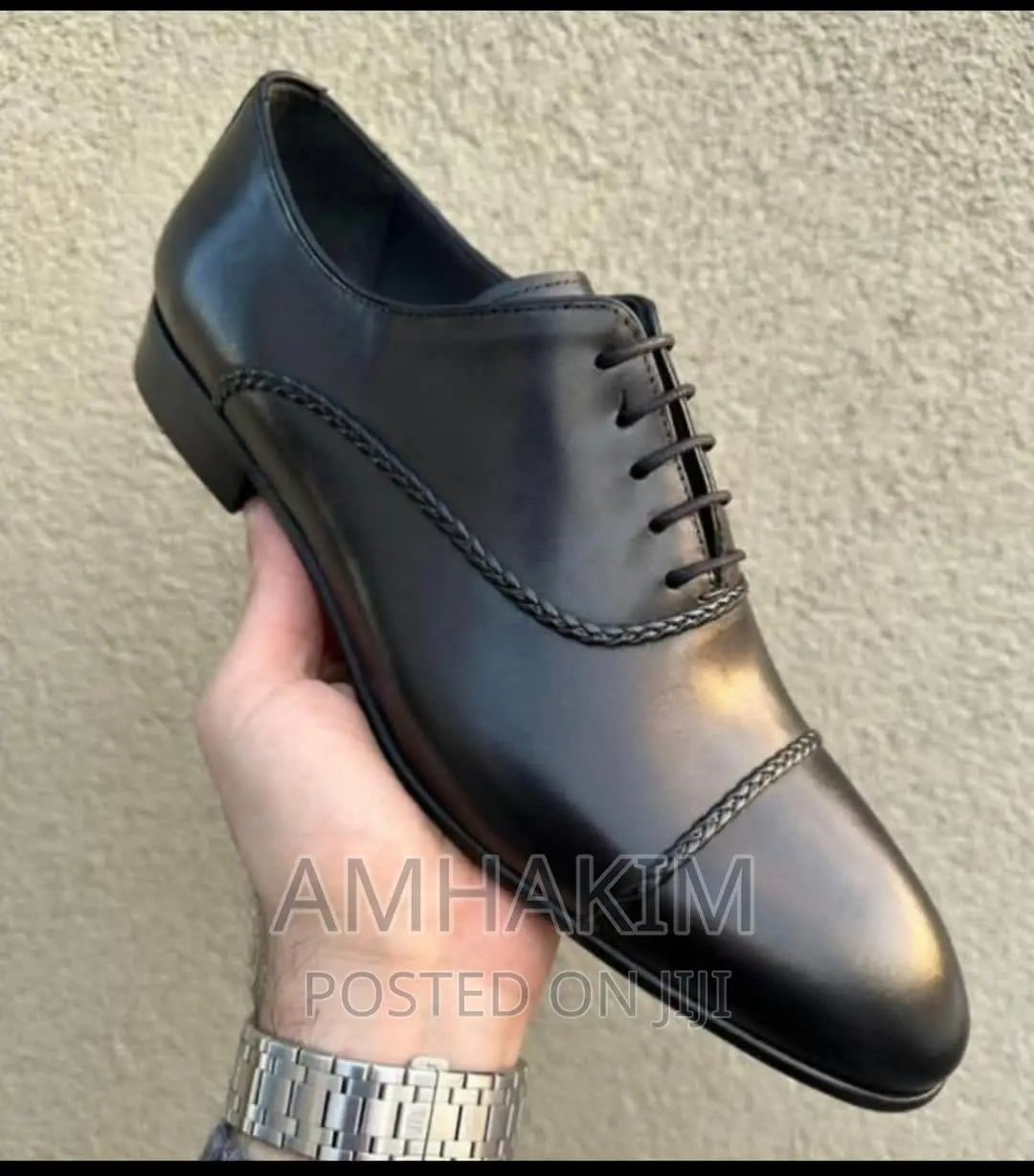 New Classic Men Shoes In Stock