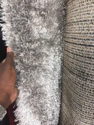 Flufy Carpets in Grey