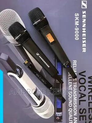 SKM9000 Black Handheld Wireless Digital Microphone System