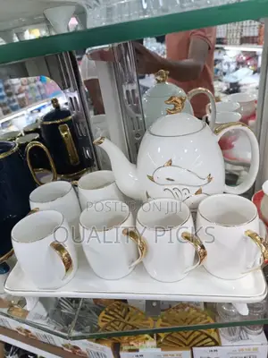 Ceramic Teapot With Tray