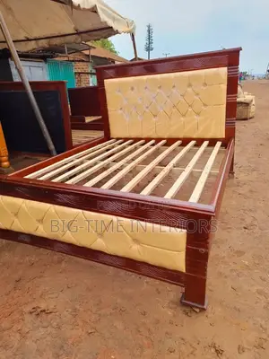 Classy 4*6 Cream Leather Bed