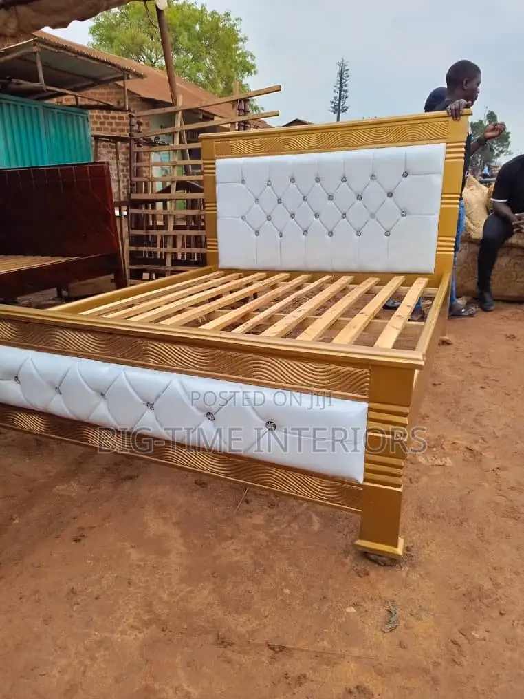 Strong 4*6 White Leather Bed