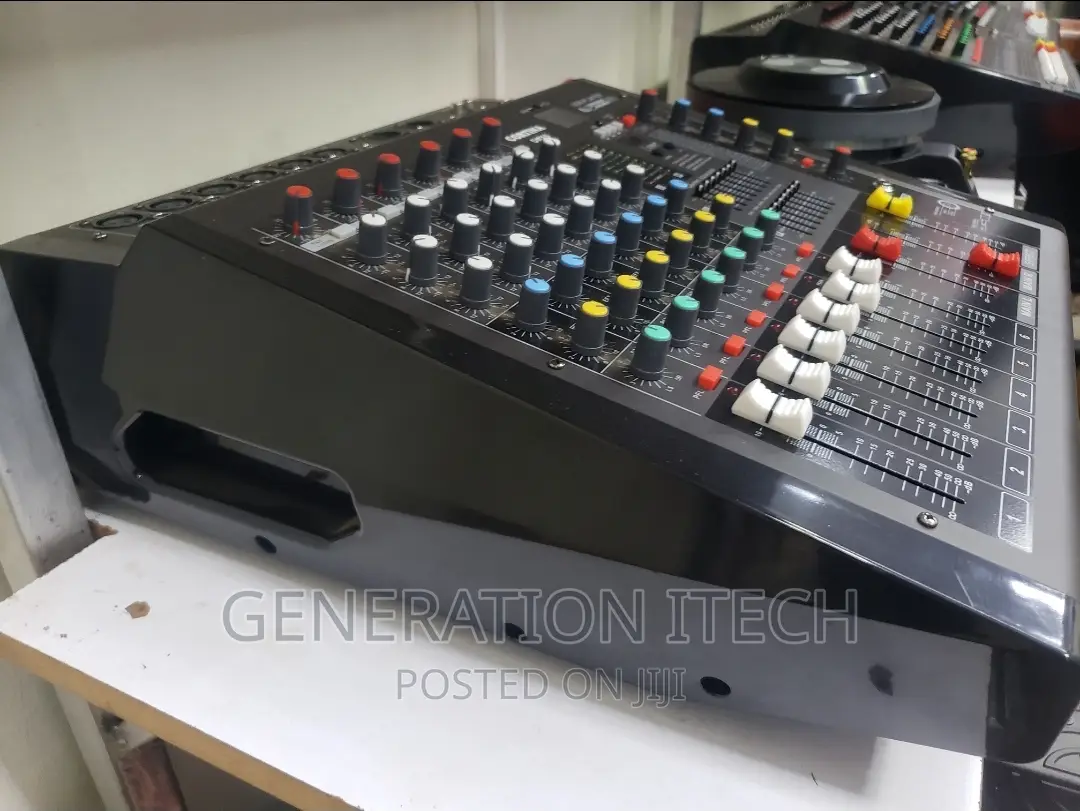 6 Channel Powered Amp Mixer - Cortina