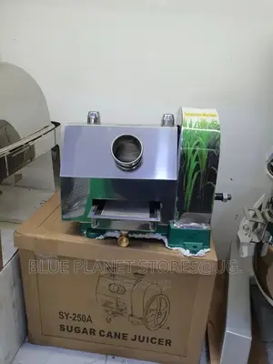 Heavy Duty Manual Sugarcane Juice Extractors \\ S/S Body.