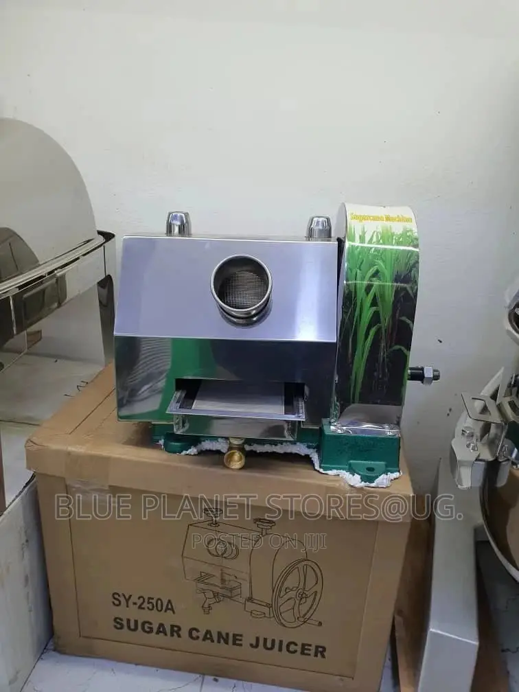 Heavy Duty Manual Sugarcane Juice Extractors \\ S/S Body.