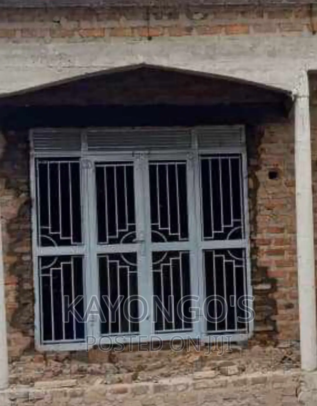 Sliding Main Door Fixed in Block