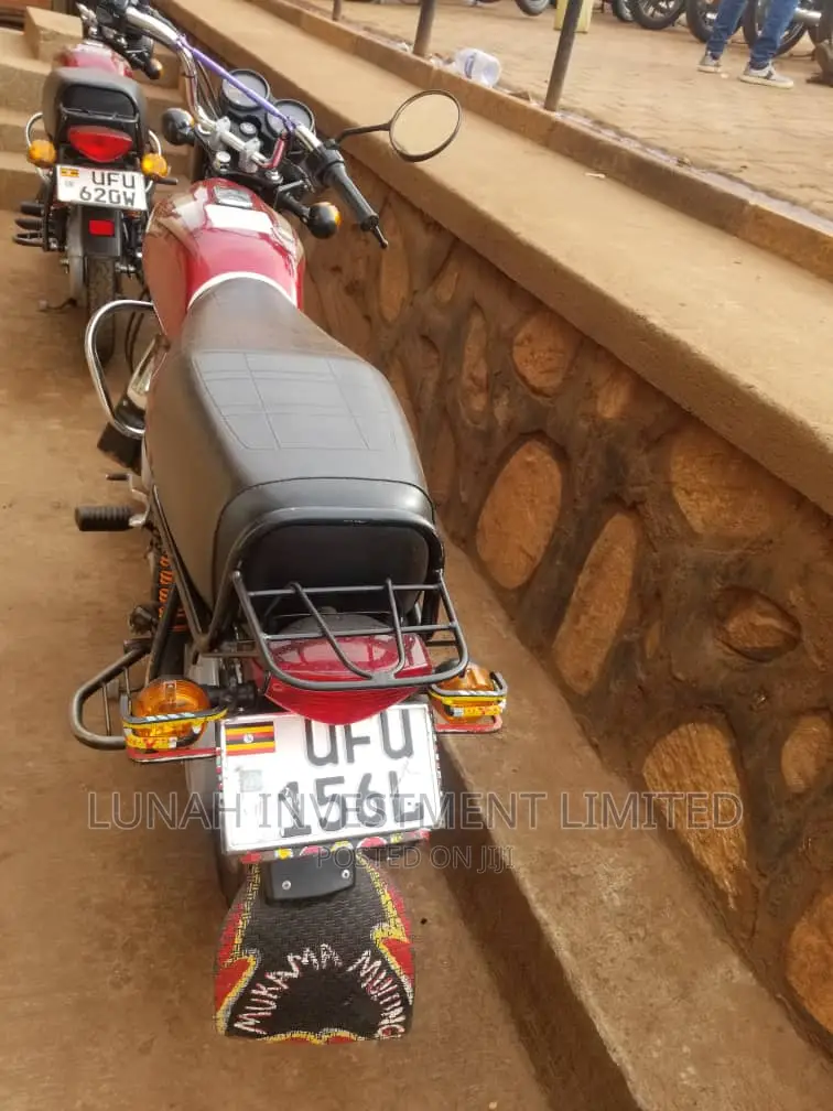 Bajaj Boxer 2023 Red