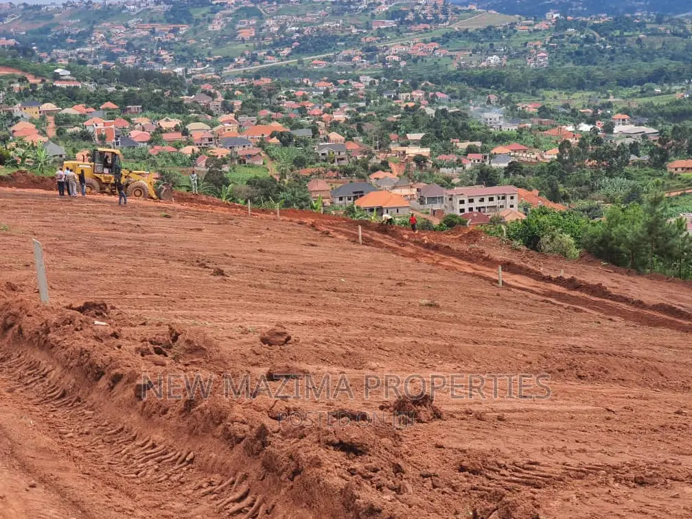 New Estate Heart of Kitende Ntebe Rd With Redy Private Title