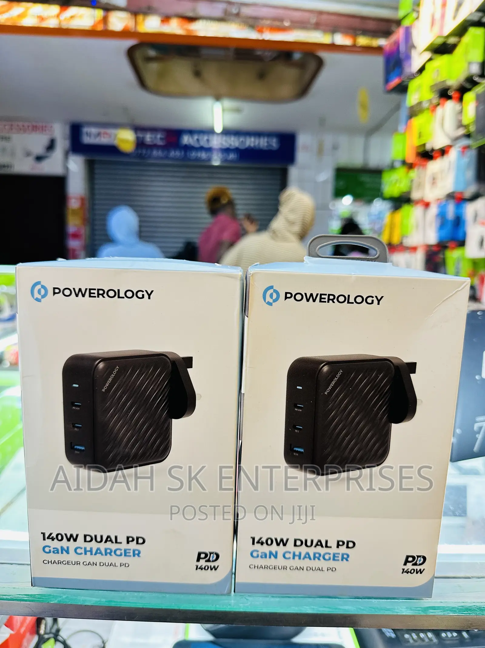 Powerology 140W Dual PD Gan Charger