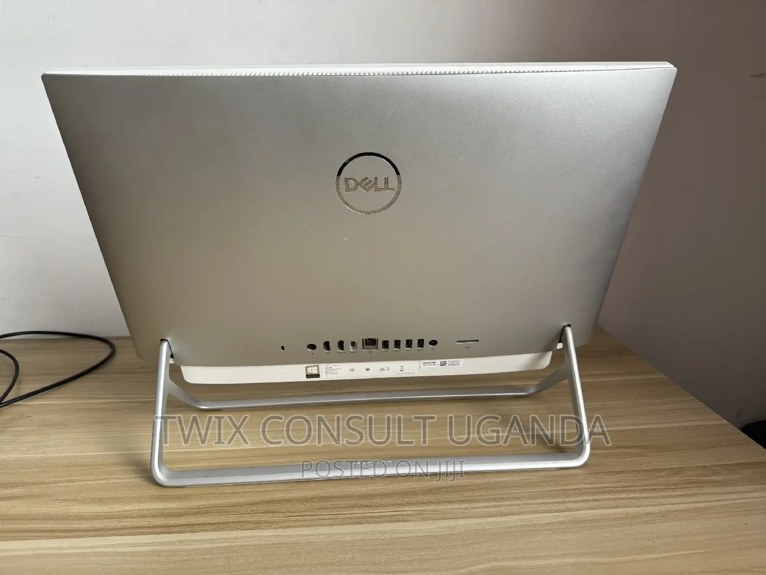Desktop Computer Dell Inspiron 24 5000 8GB Intel Core I5 HDD+SSD 1T