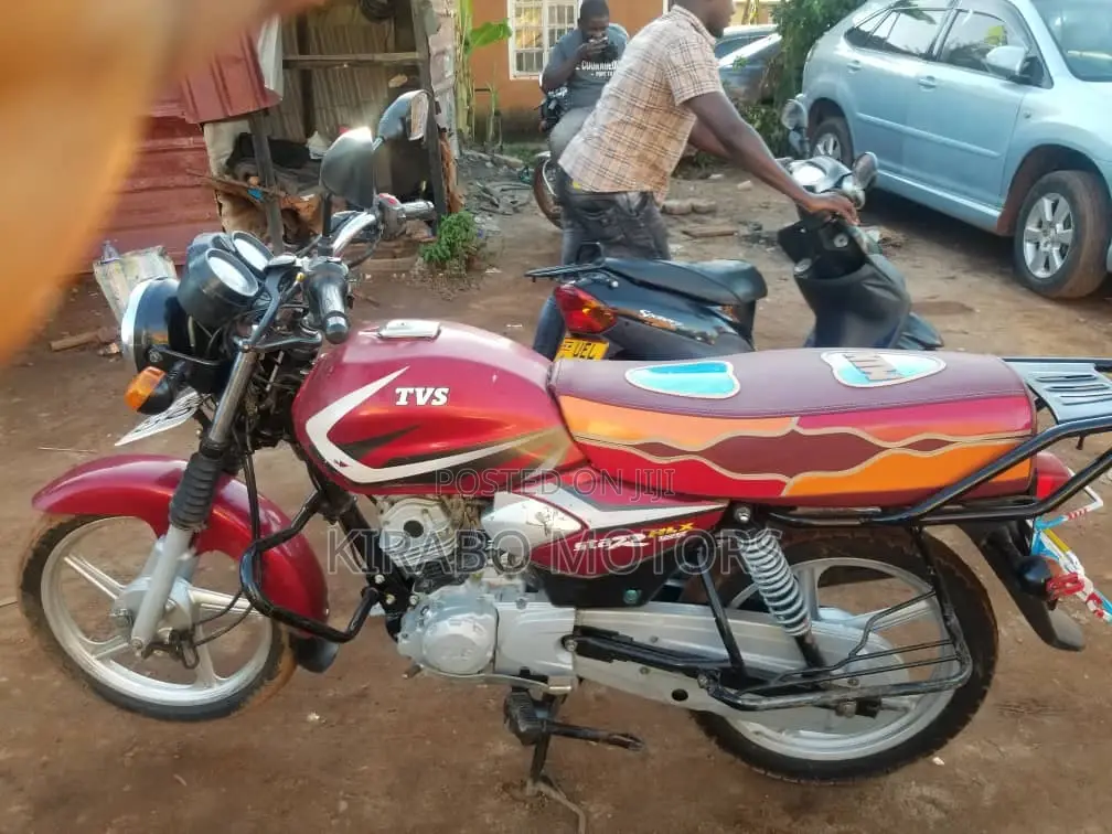 New TVS Apache 160 4V 2023 Red