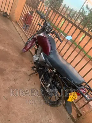 Yamaha Crux 2019 Pink