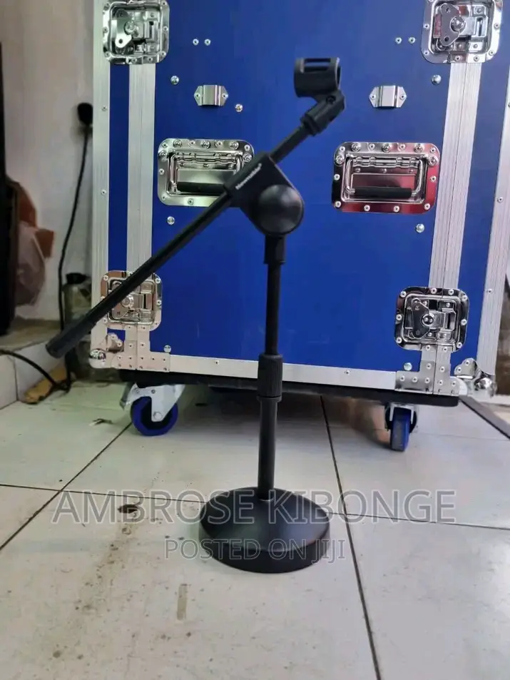 Radio/Studio Portable Metalic Bottom Desk Microphone Stand.