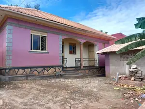 2bdrm Bungalow in Salaama Munyonyo, Central Division for sale