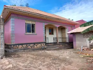 2bdrm Bungalow in Salaama Munyonyo, Central Division for sale