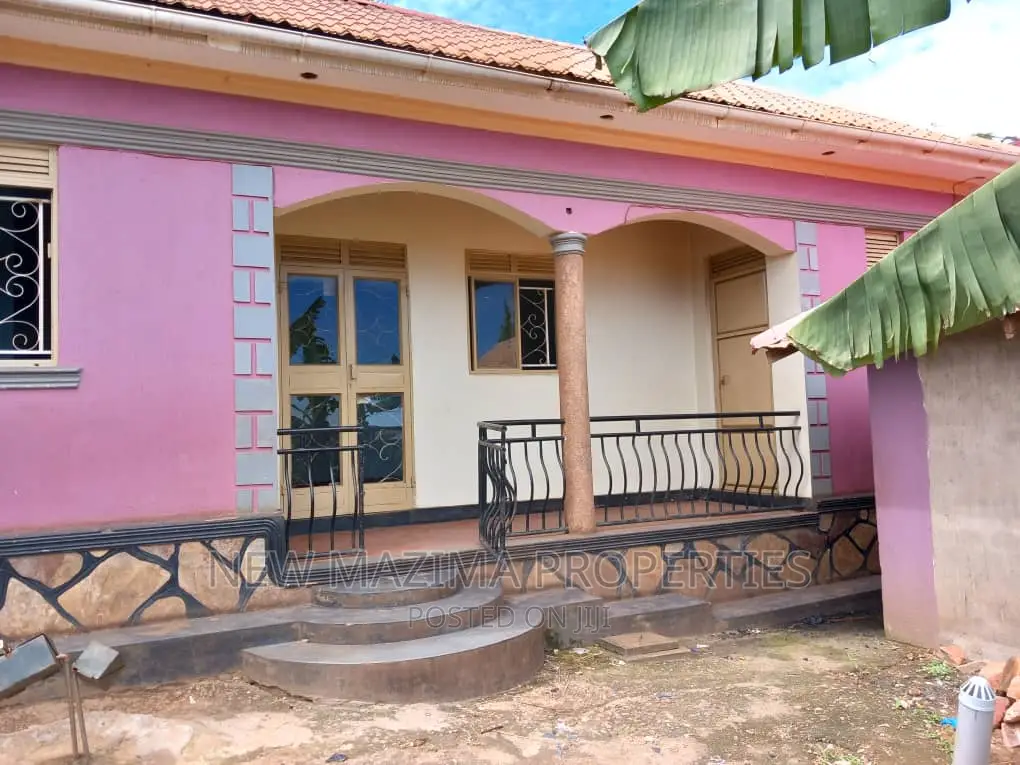 2bdrm Bungalow in Salaama Munyonyo, Central Division for sale