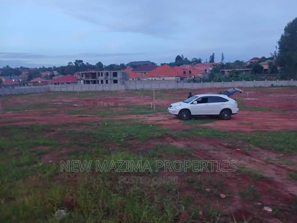 Very Beautiful Affordable Plots Quick Sale Bwebajja Ntebe Rd