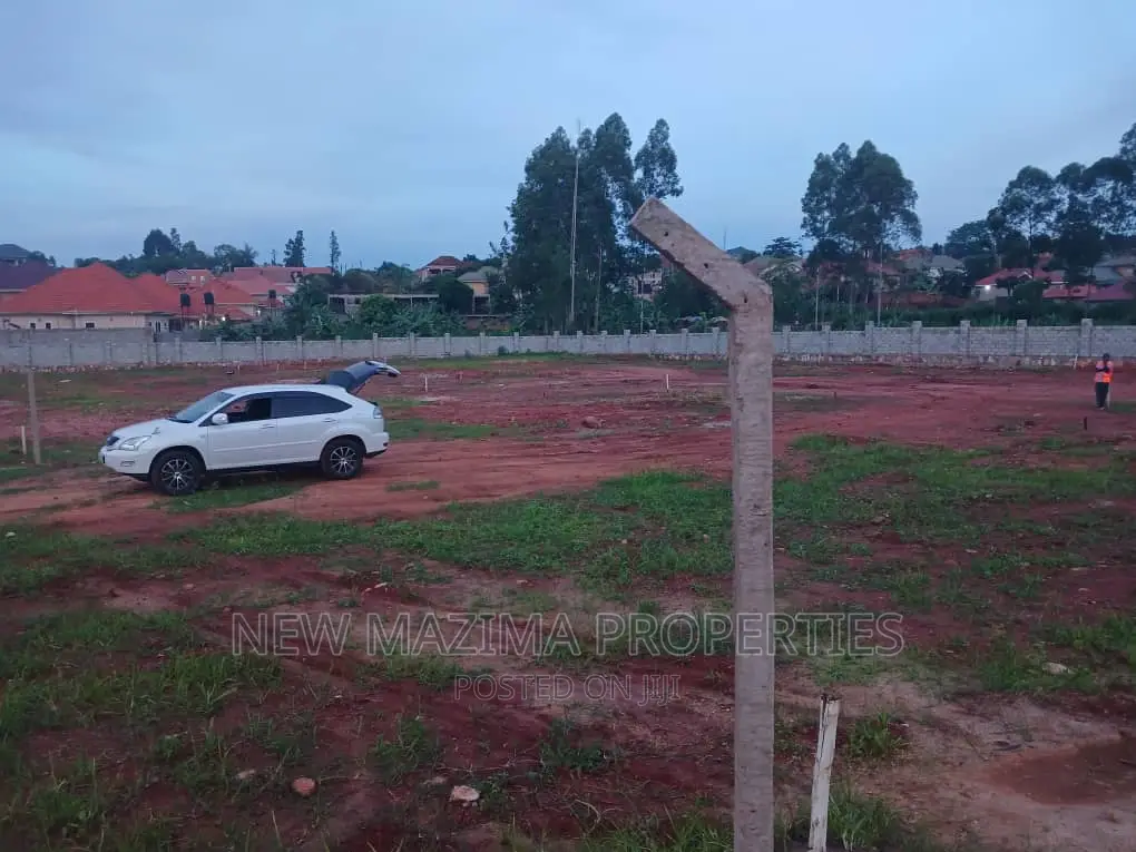 Very Beautiful Affordable Plots Quick Sale Bwebajja Ntebe Rd