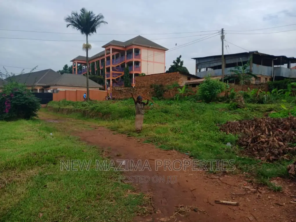 20 Decimals Plot on Quicksale in Heart of Kabowa Heights