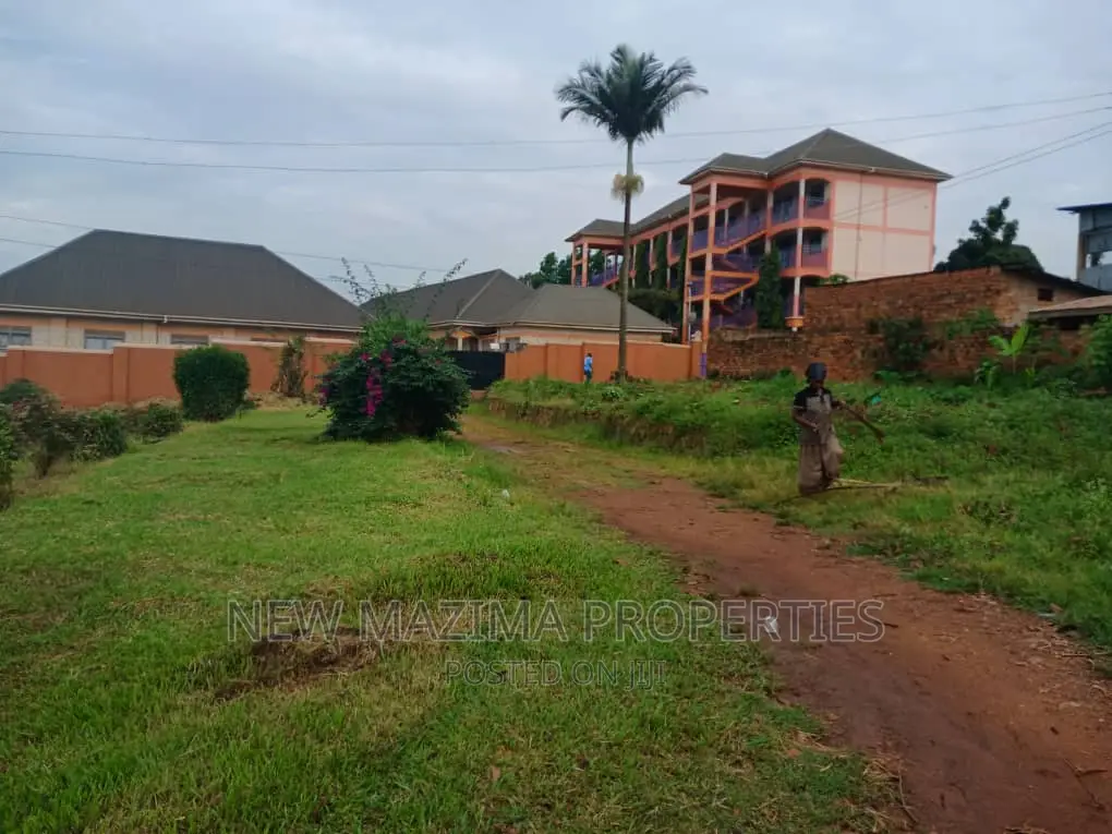 20 Decimals Plot on Quicksale in Heart of Kabowa Heights