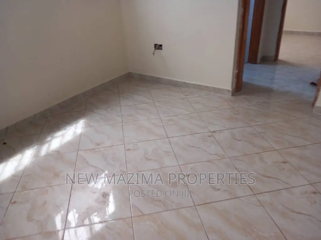 2bdrm Block of Flats in Salaama Munyonyo Rd, Central Division for rent