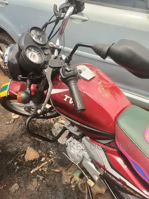 TVS HLX 125 2023 Red