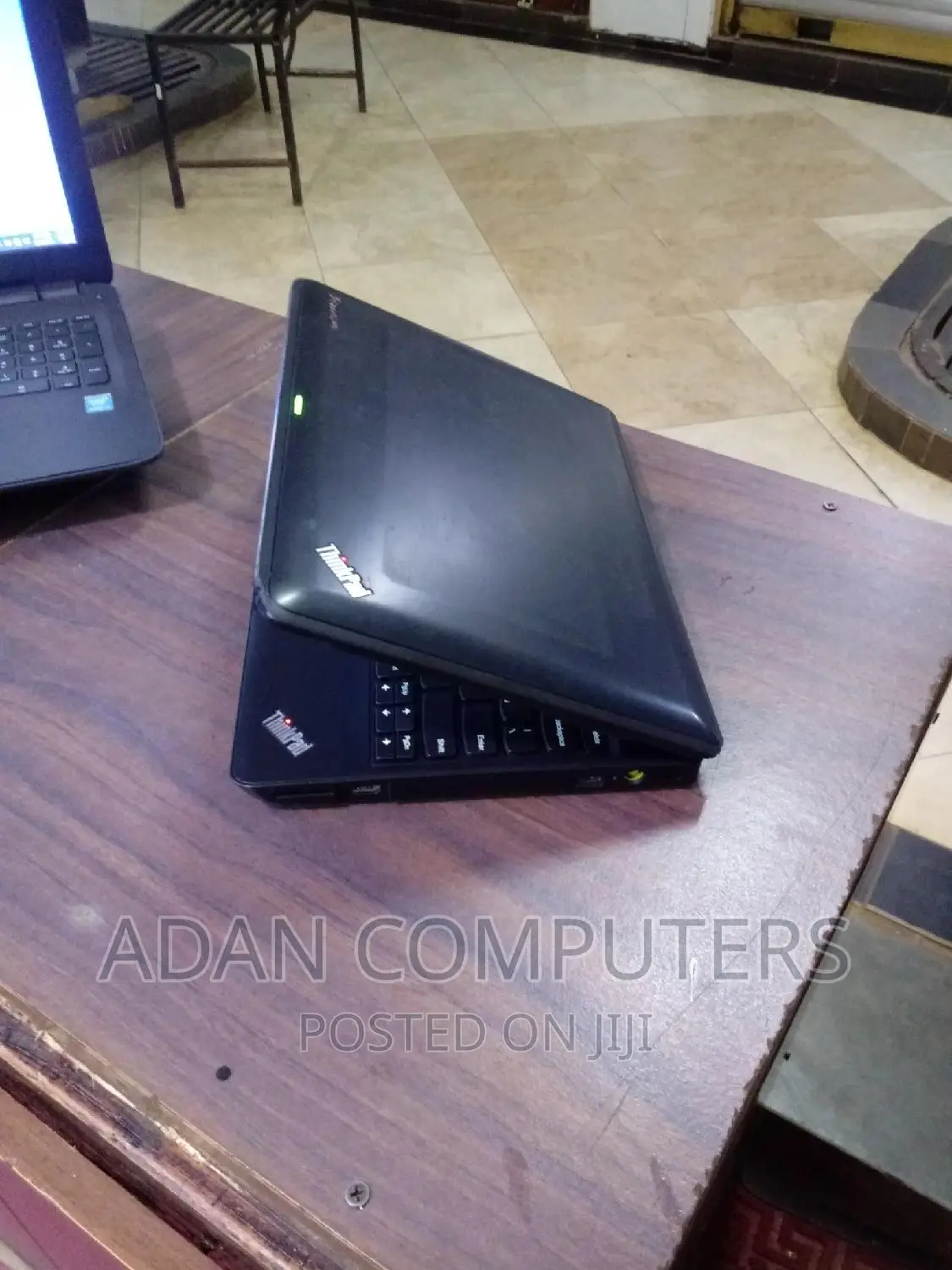 Laptop Lenovo ThinkPad X131e 2GB Intel Core 2 Duo HDD 160GB