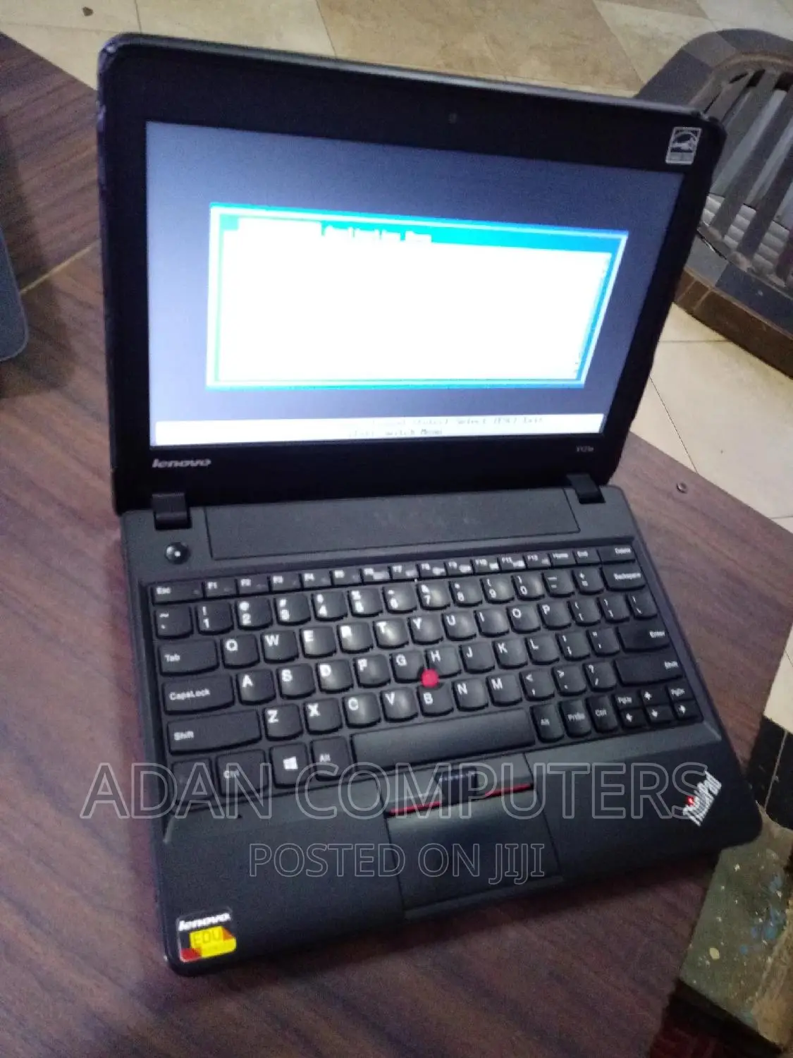 Laptop Lenovo ThinkPad X131e 2GB Intel Core 2 Duo HDD 160GB