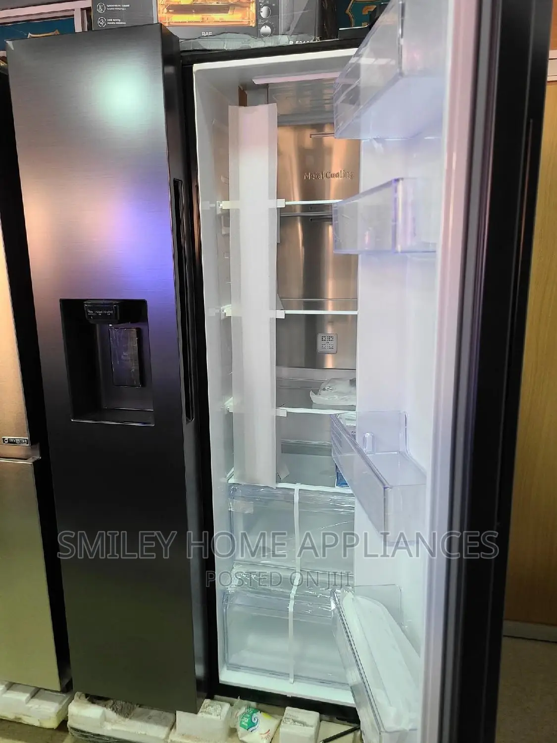 Samsung Refrigerator Side by Side 700ltrs