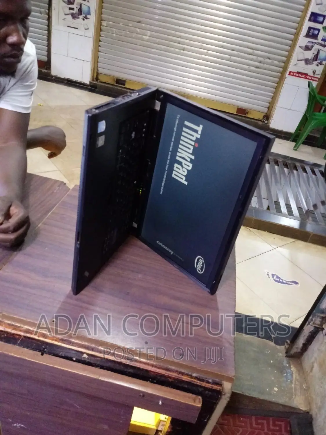 Laptop Lenovo ThinkPad R500 2GB Intel Core 2 Duo HDD 160GB