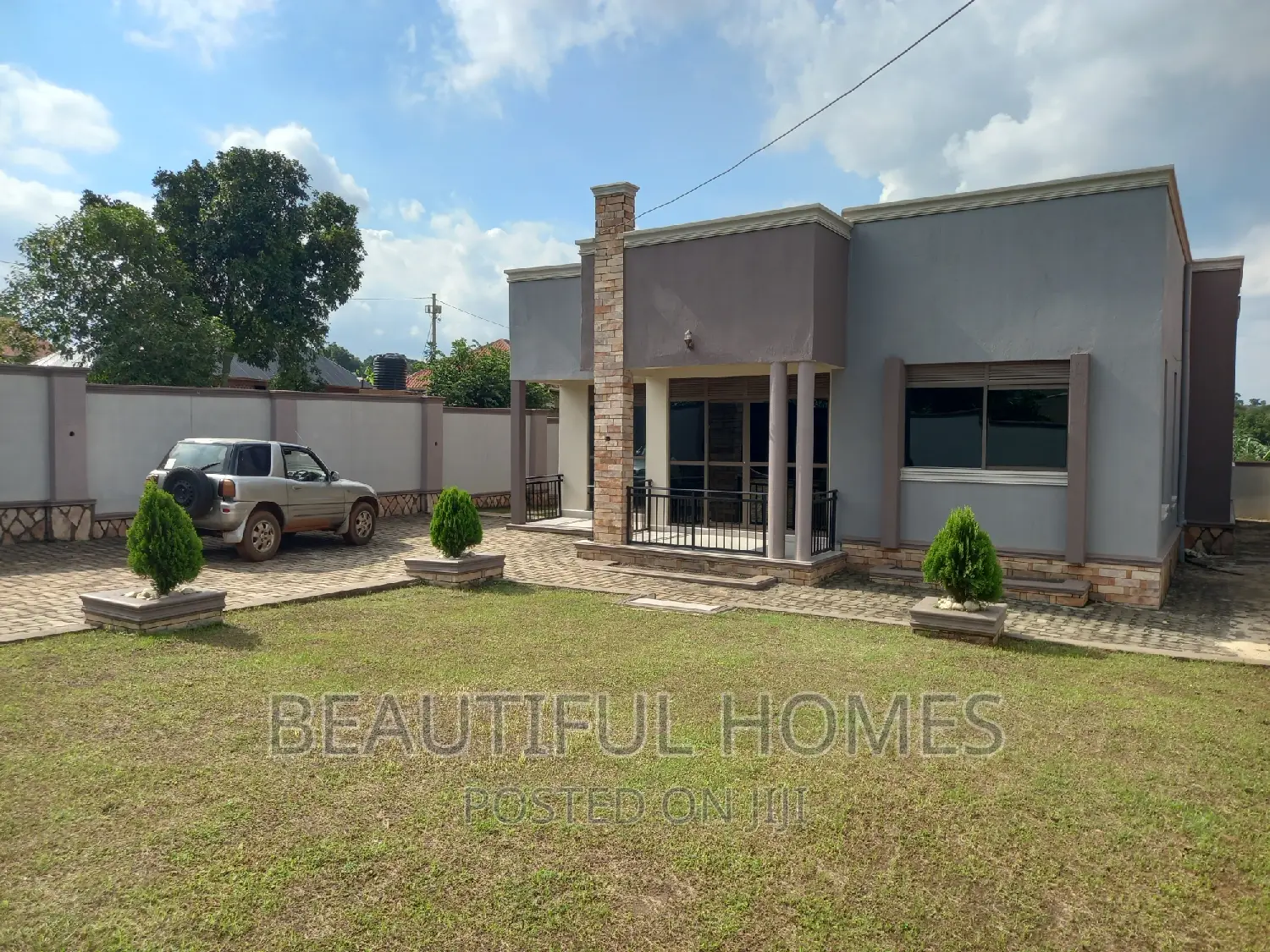 Furnished 4bdrm House in Kira for sale