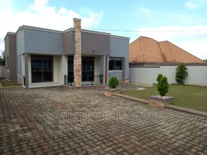 Furnished 4bdrm House in Kira for sale