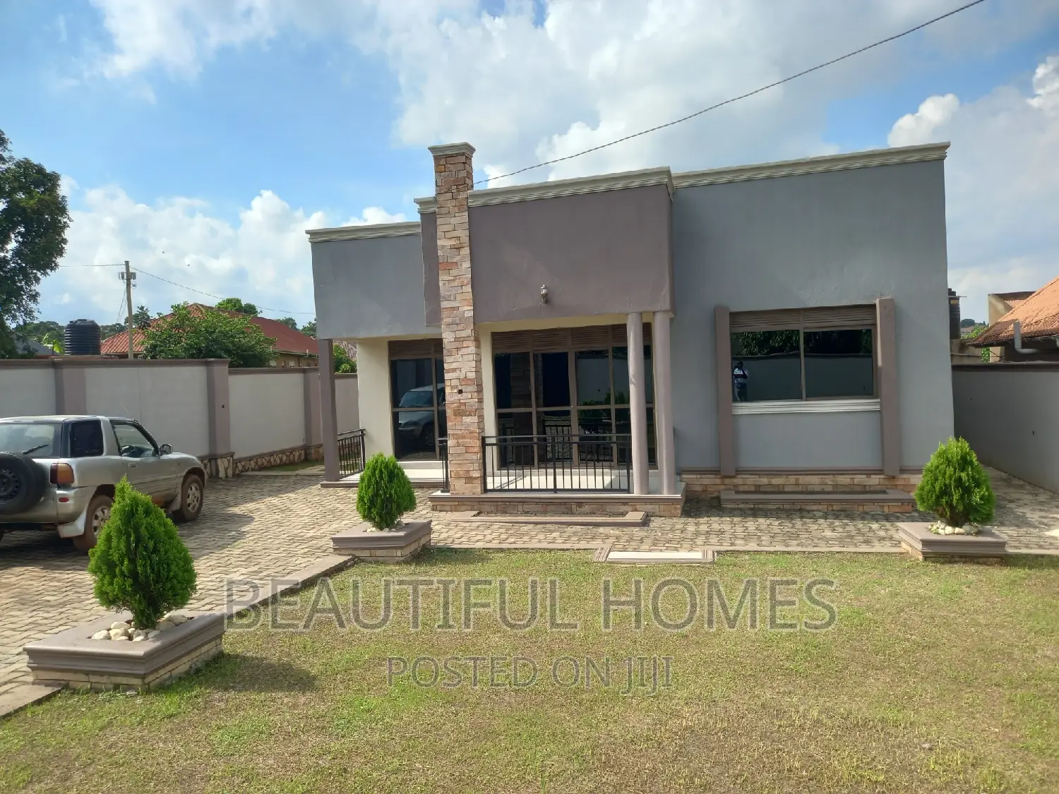 Furnished 4bdrm House in Kira for sale