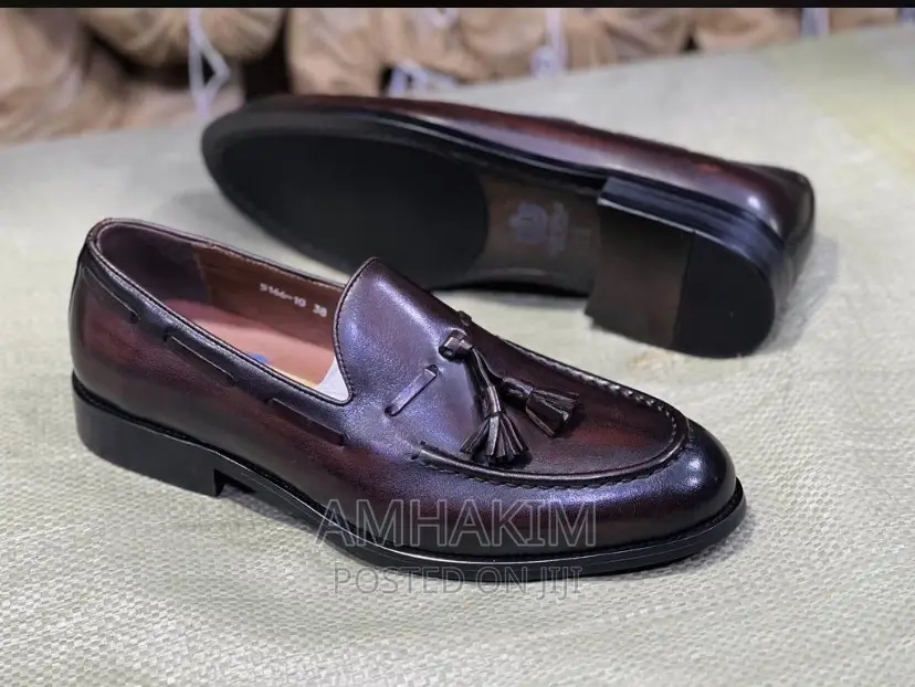 New Classic Men Loafers in Stock