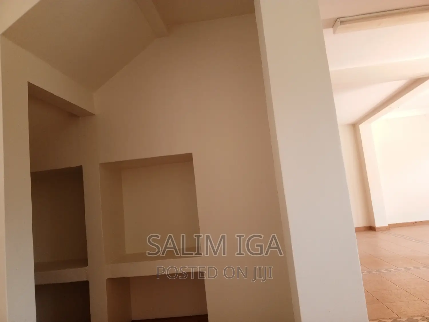 4bdrm Duplex in Kololo Property, Central Division for rent