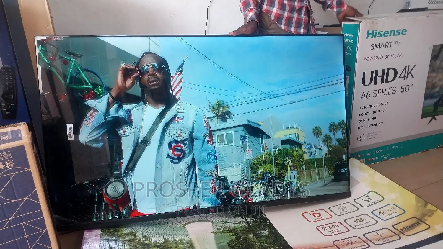 60 Inches Led Lg Smart UHD Flat Screen Flameless.
