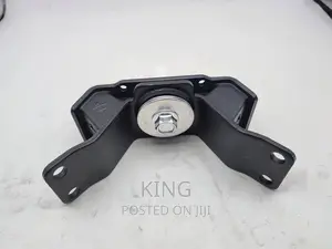 Photo - Isuzu Gearbox Mounting
