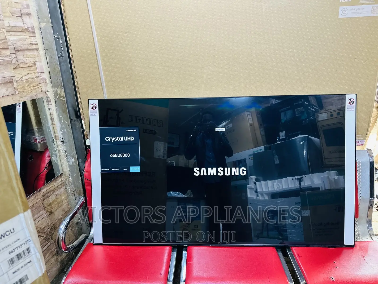 65inches Samsung Uhd Smart Tv Powered by Tizen