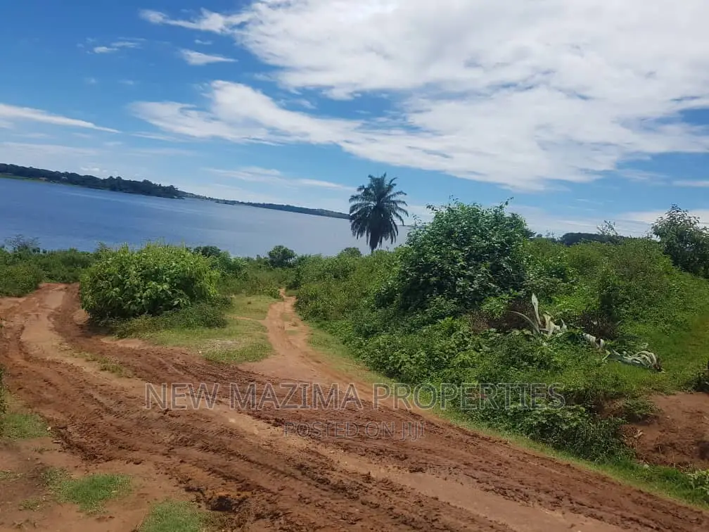 Prime Land Measurig Direct From Lake Onsale Nkumba Ntebe Rd