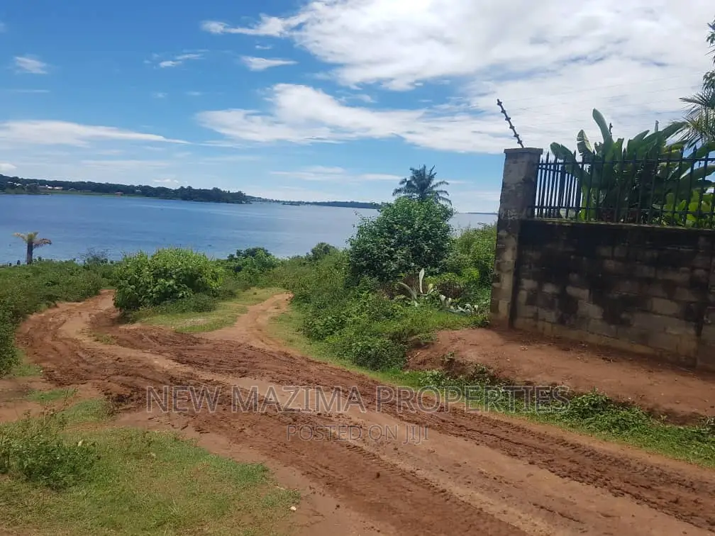 Prime Land Measurig Direct From Lake Onsale Nkumba Ntebe Rd